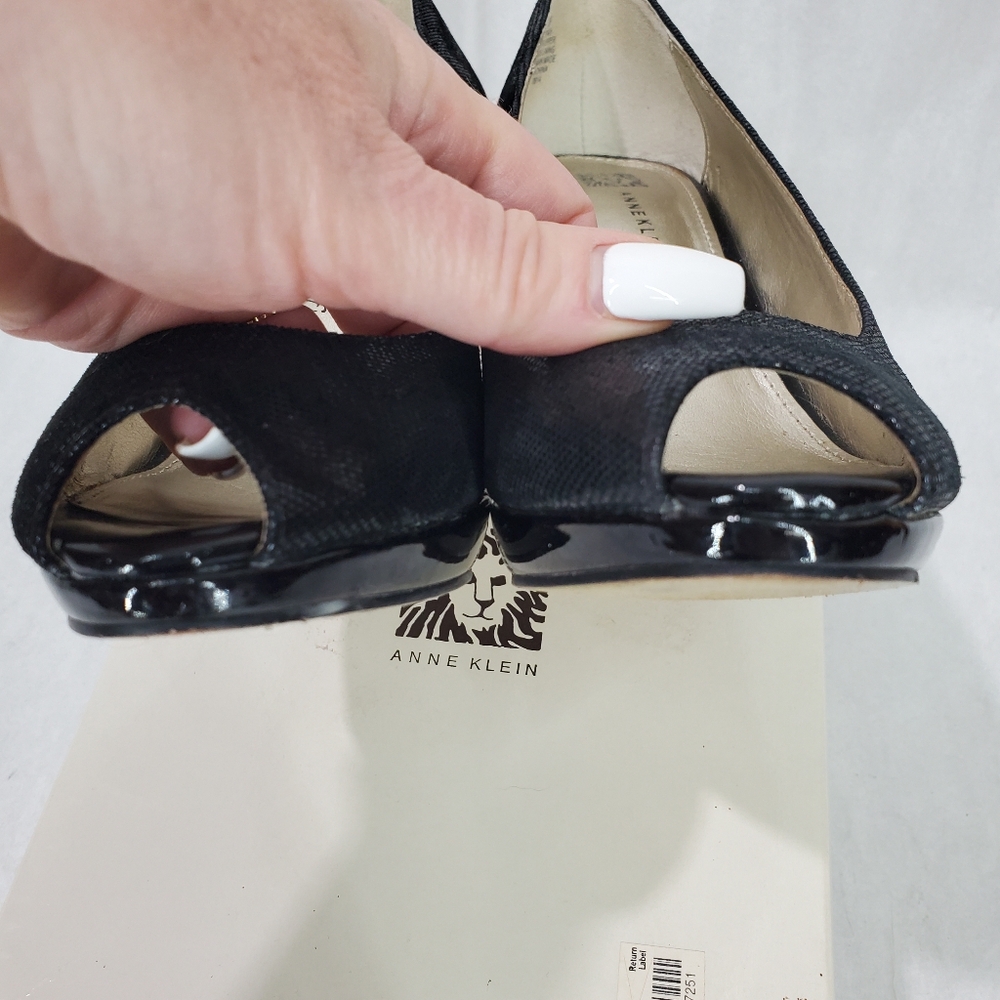 Anne Klein Womens Dyna Size 7 Black Leather Slip On Peep Toe 4" Heel Pumps - Picture 5 of 15